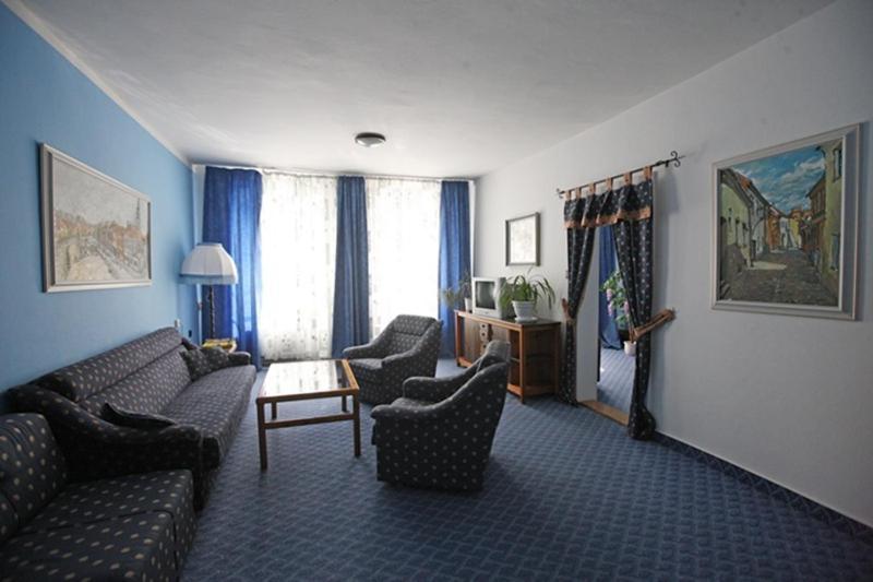 Hotel Solaster Garni Тршебич Екстер'єр фото